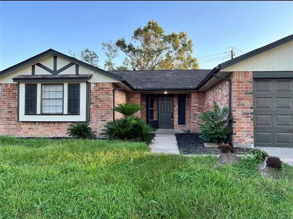 9438 Fuqua St, Houston, TX 77075