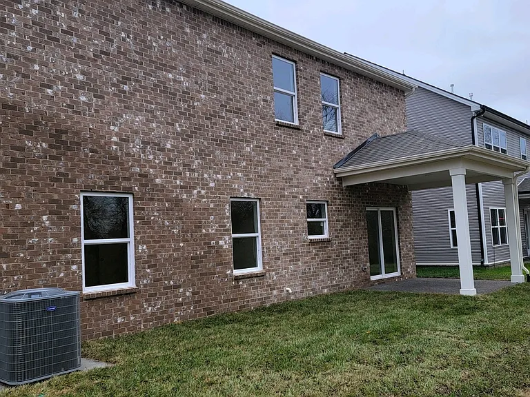 1044 Wickshire Dr — Photo 4
