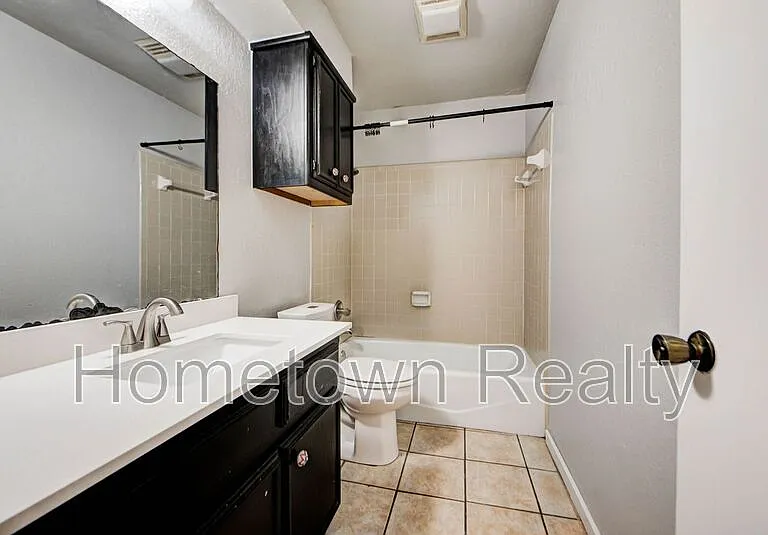 1713 Hillcrest Dr — Photo 24