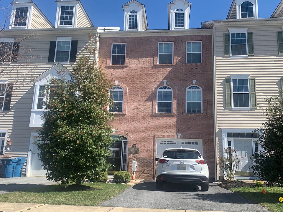 1st image of 817 Hubble Ave