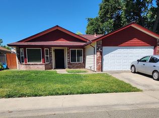 7606 Harmony Oaks Way, Sacramento, CA 95828