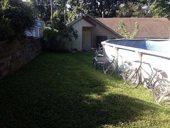 2nd image of 319 S 3st St