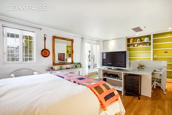 Sold by Compass | media 42