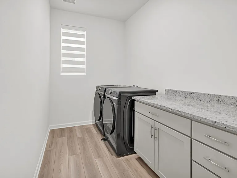 5907 Presidio Pkwy — Photo 21