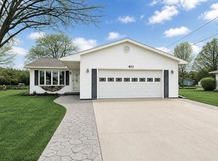 411 Iroquois Ave, Prudenville, MI 48651