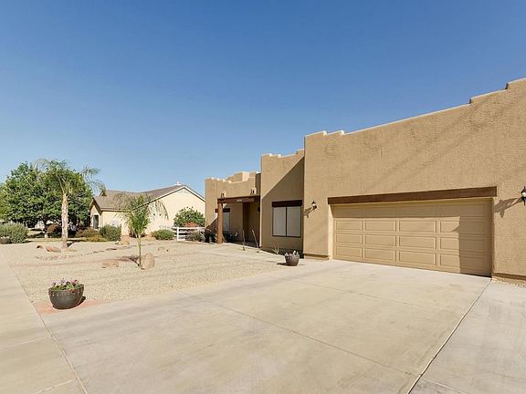 3rd image of 19998 E Arroyo Ct