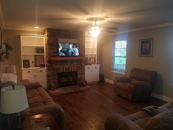 4th image of 205 Stonebridge Ln NE