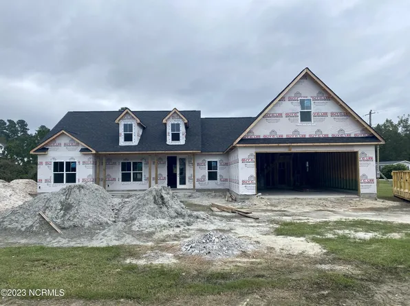 34 Crowley Lane, Burgaw, NC 28425