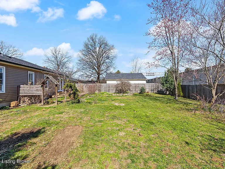 1013 Clerkenwell Rd — Photo 38