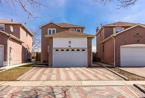 46 Kesteven Cres Photo 1