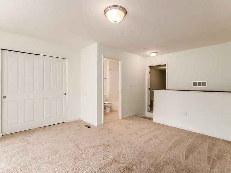 322 Cover Pl — Photo 16