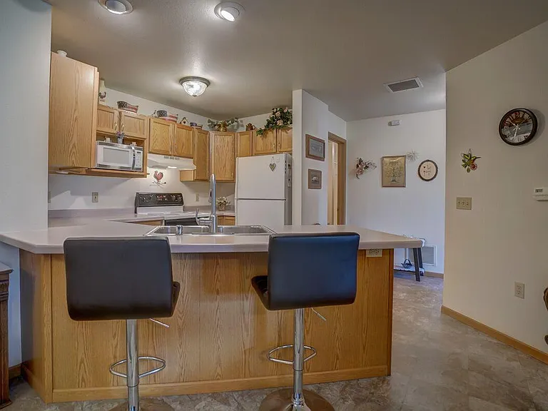 2825 Northridge Dr — Photo 18