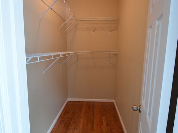 Walk in  MB closet