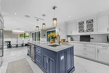 Sold by PRENDAMANO REAL ESTATE