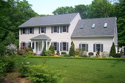 Front View w/o Garages