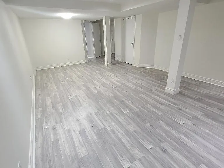 26 Millcroft Way #BSMNT — Photo 3
