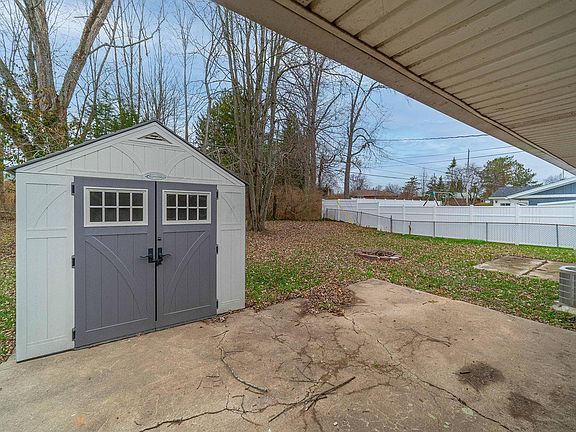 4th image of 1741 Haft Dr