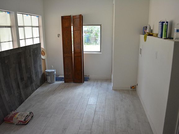 2nd image of 428 Hoffman St #A
