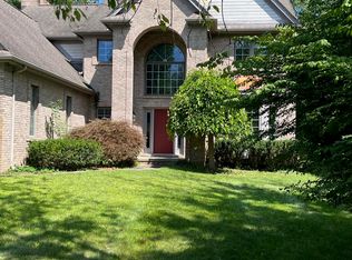 135 Ridgeview Ct, Grass Lake, MI 49240