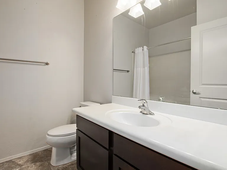 2nd bathroom