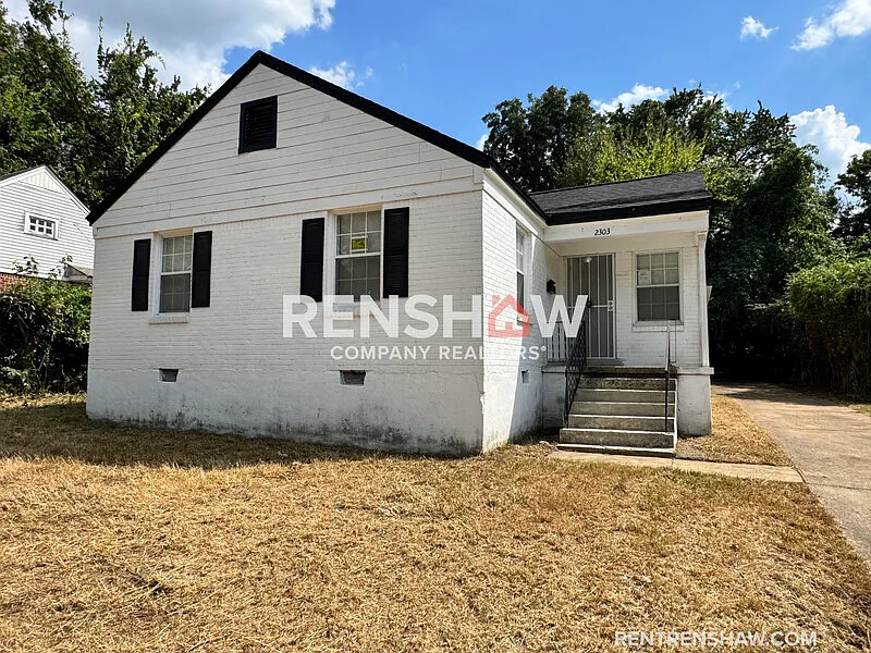 2303 Longstreet Dr