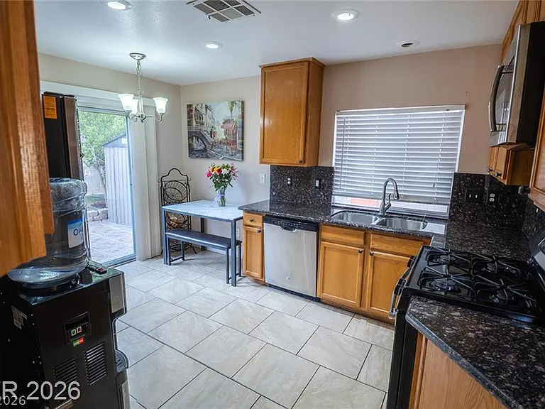 805 Old Mine Creek Ln — Photo 11