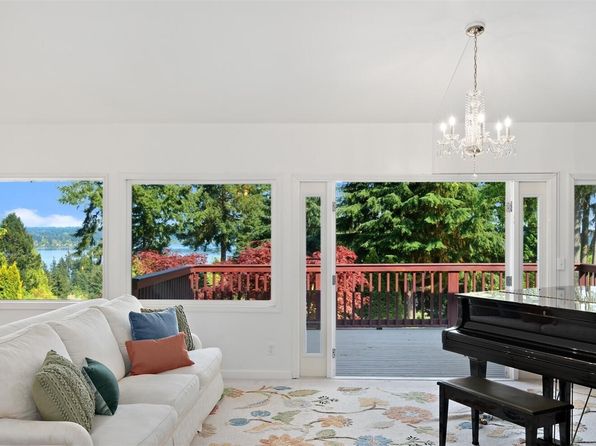 4958 NW Eldorado Boulevard, Bremerton, WA 98312