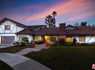 17341 Cumpston St, Encino, CA 91316