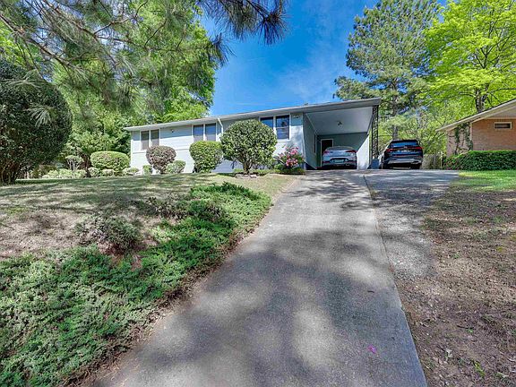 3rd image of 4327 Williamsburg Dr