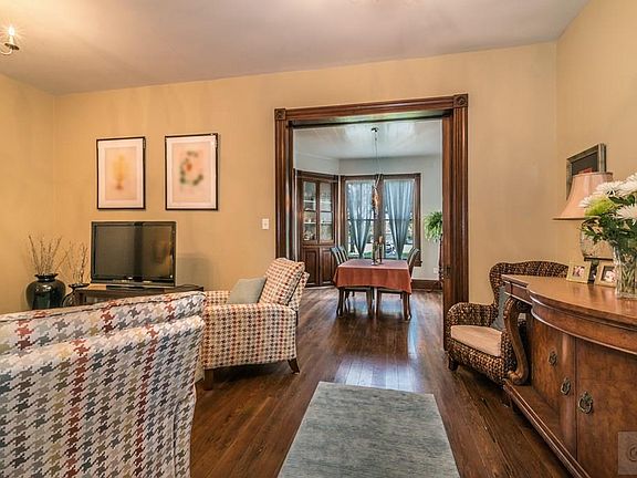 2nd image of 2608 Ursuline
