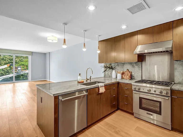 1705 Ocean Ave #210 — Photo 9