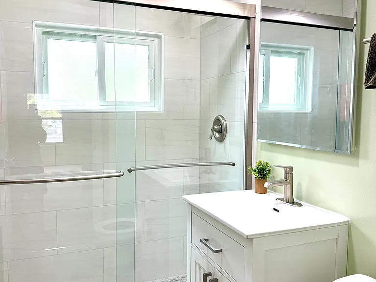 1006 N Dryden Ave — Photo 17