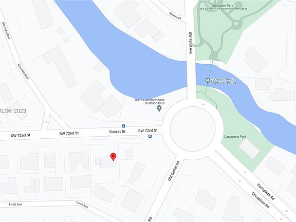 5th image of 420 Sunset Dr