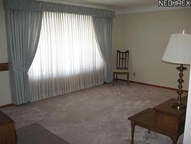 3rd image of 4640 Lansing Dr