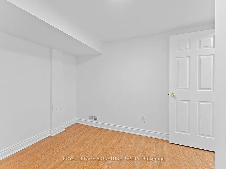 502 Westmount Ave #LOWER — Photo 16