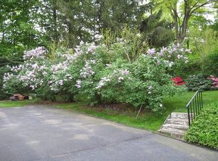 (Undisclosed Address), White Plains, NY 10605