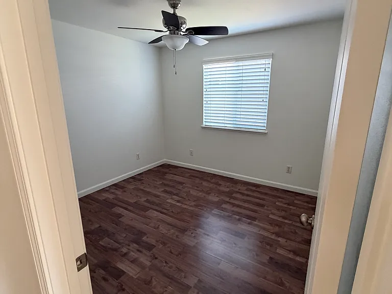 10939 Honeysuckle Way — Photo 8