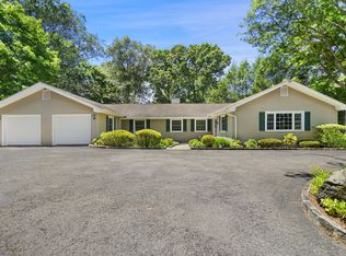 182 Weaver St, Greenwich, CT 06831
