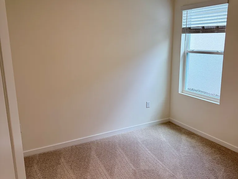 1008 Commons Way — Photo 14