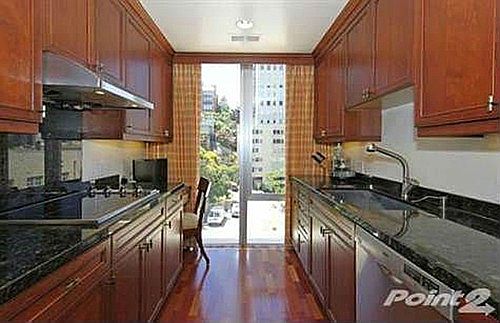 4th image of 1750 Taylor St Unit 304