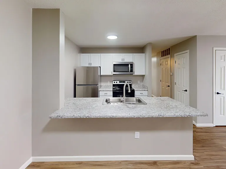 Duck Creek Apartments — Photo 24