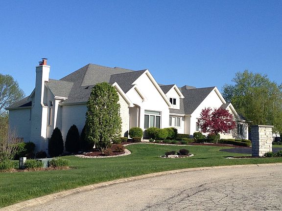 2nd image of 713 Jennifer Ct