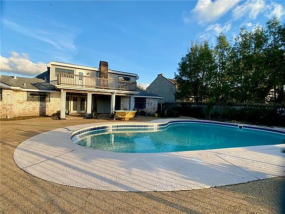 4th image of 772 Marlene Dr
