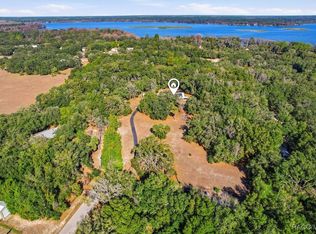 8679 W Morgan St, Crystal River, FL 34428