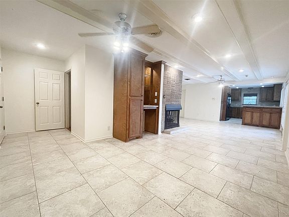 5th image of 9655 Meadowcroft Dr