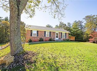 190 Gun Club Dr, Marshall, NC 28753