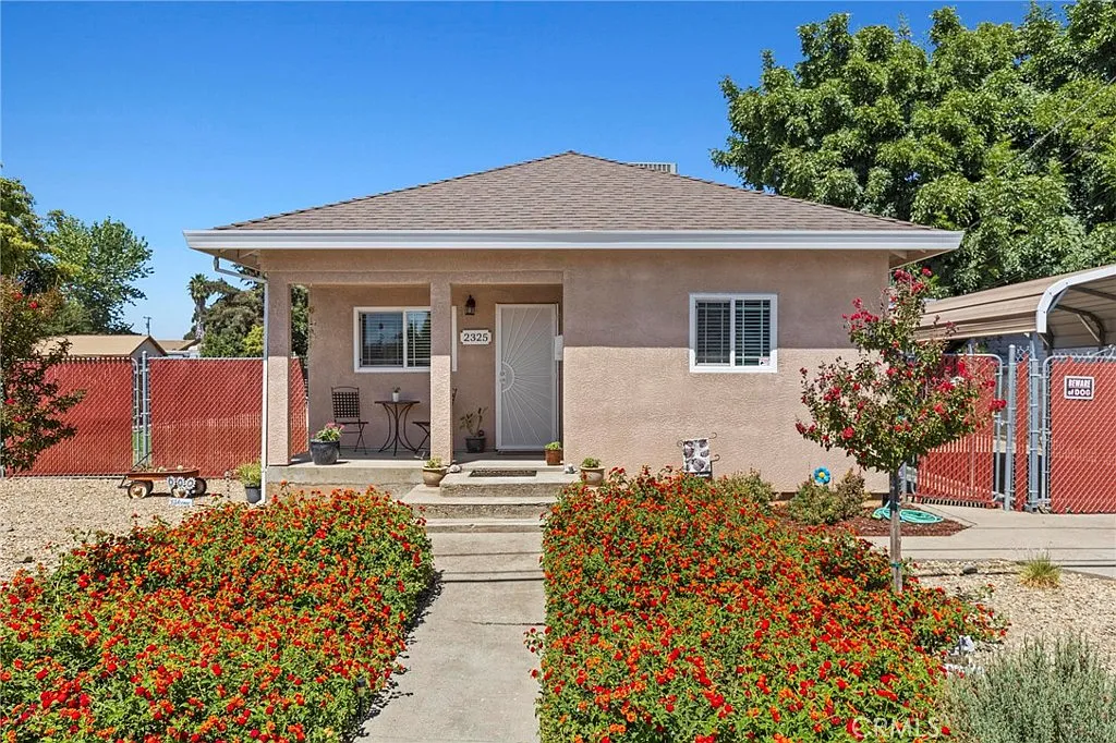 2325 Archer Ave photo 1