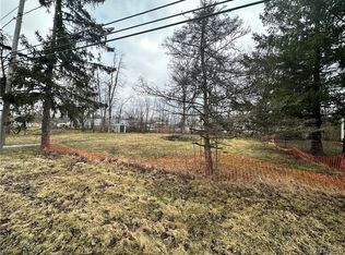 6843 Sy Rd, Niagara Falls, NY 14304