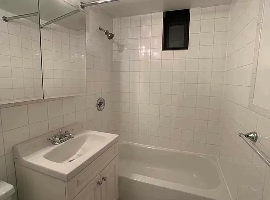 Rented by Tourma Realty LLC | media 18