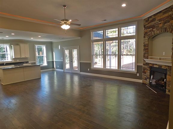 5th image of 270 Cane Creek Way